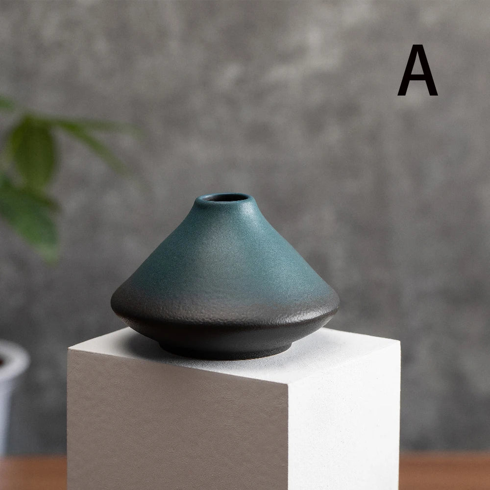 Small Ceramic Vase for Flowers Plants,  Matte Vases for Modern Table Shelf Home Decor Wedding  Frosted Elegant Ceramic Vase