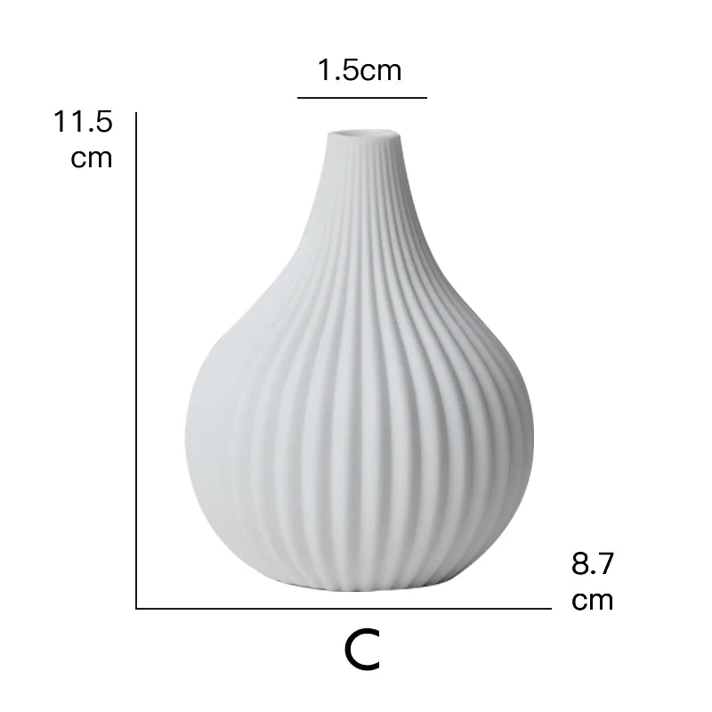 4.5 Inch White Ceramic Flower Vase Geometric Matt Vase Drop-shape Plants Hydroponic Container Home Garden Decoration Centerpiece